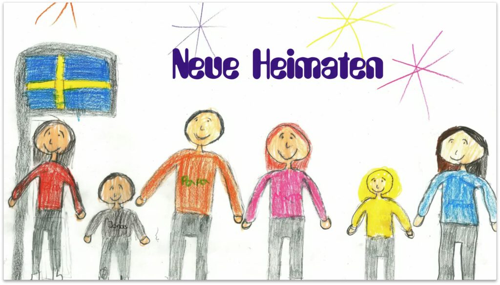 Logo des Projekts Heimatgeschichten, das ein selbst gezeichnetes Bild zeigt, auf dem sechs Menschen (Erwachsene und Kinder) zu sehen sind. Außerdem ist die Flagge von Schweden darauf. In blauer Schrift steht über den Personen: "Neue Heimaten".